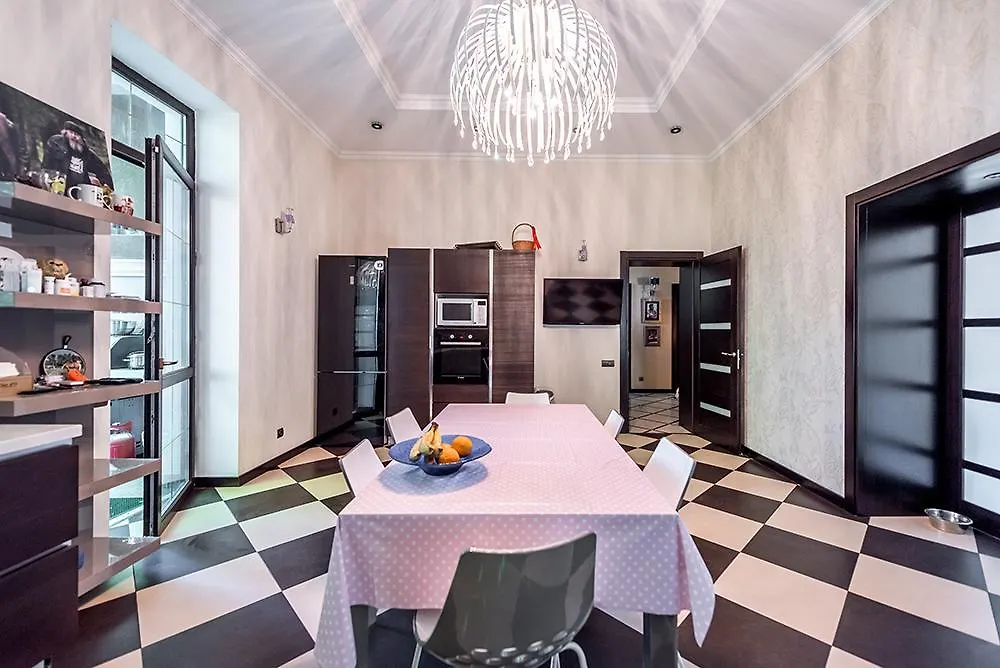 Отель Whippet House Киев 0*,