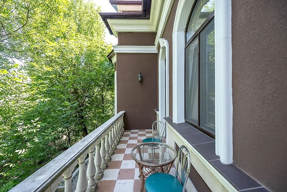 Отель Whippet House Киев Гостевой дом